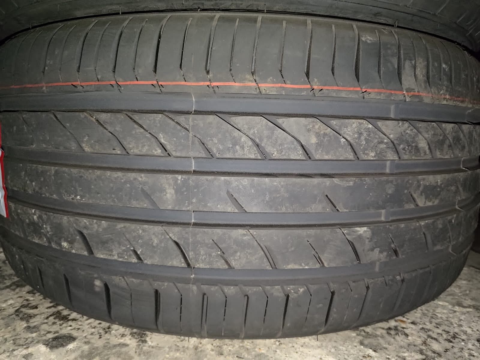 Three-A 275/35R19 Ecowinged
