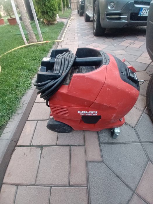 Aspirator industrial HILTI VC  20-UM ca și nou