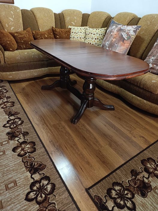 Холна маса Ралица от естествен орех