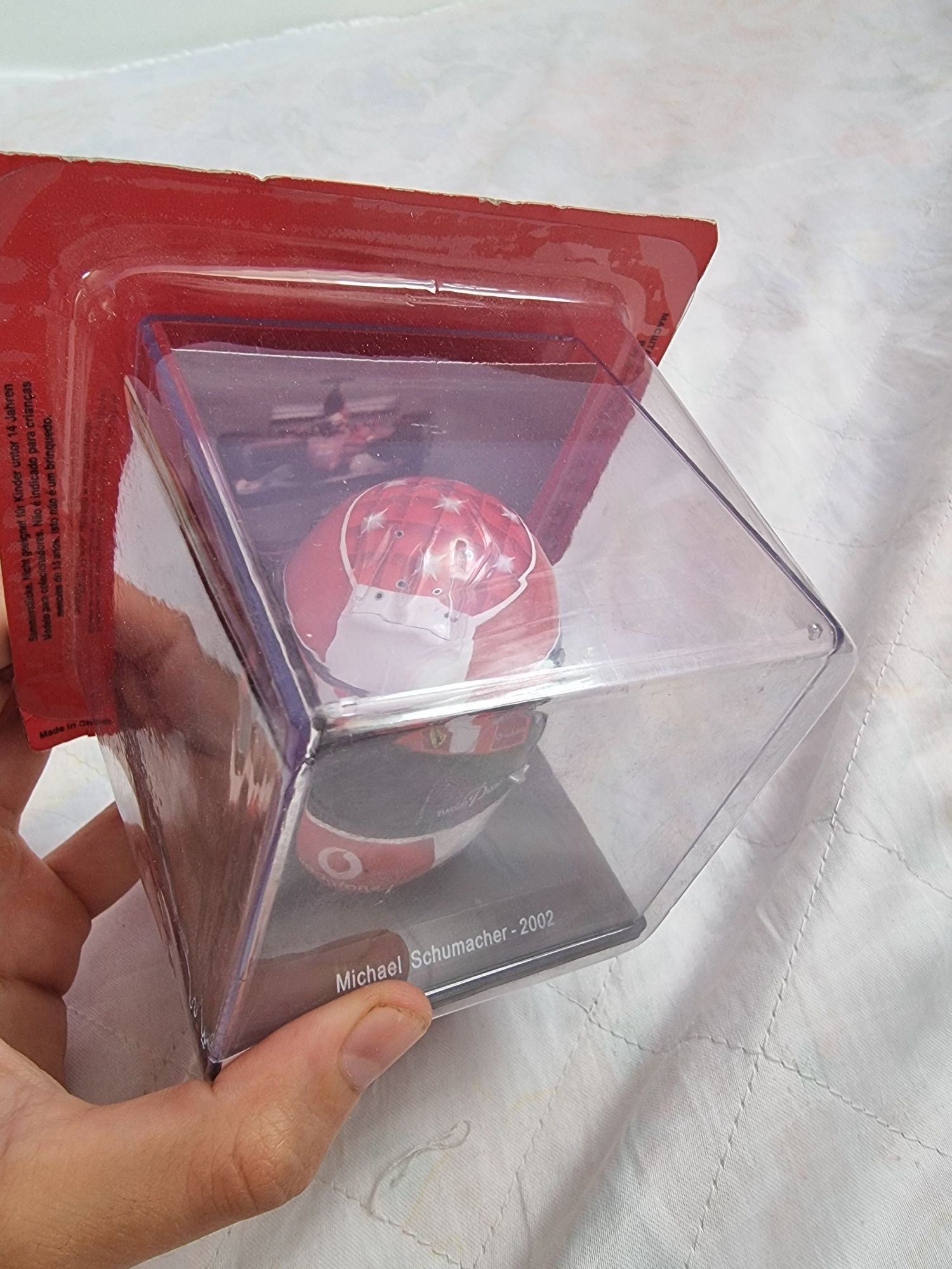 Michael Schumacher F1 ferrari f2002 Helmet 1:5 World champion