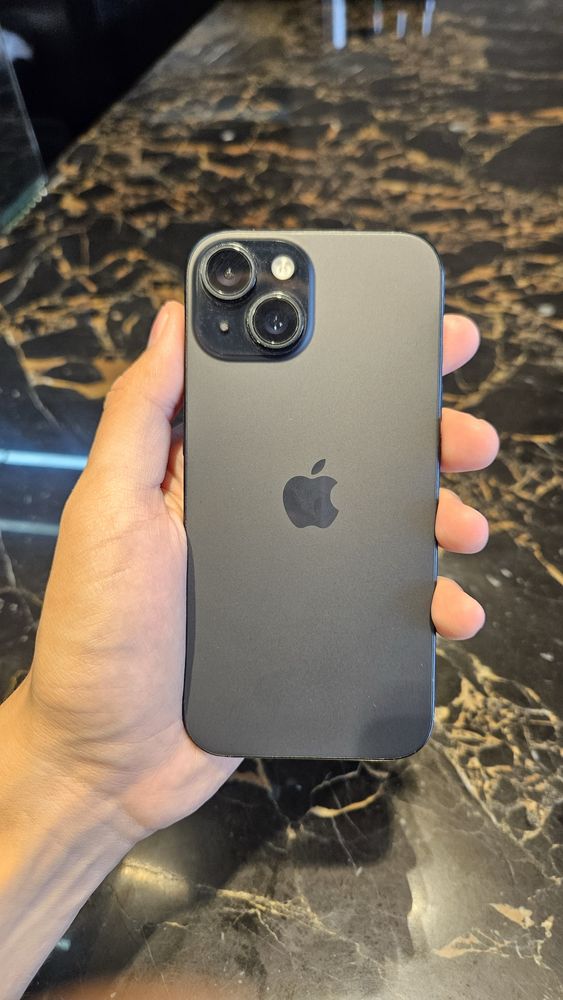Iphone 15 в хорошем состоянии, есть обмен на xs 128 белый либо черный