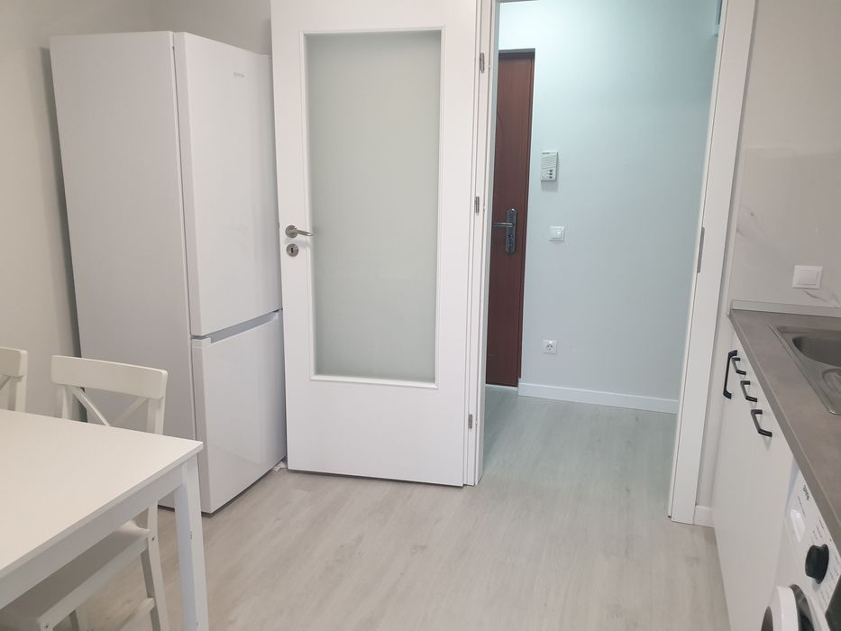 Apartament 2 camere, decomandat, complet mobilat/utilat, Vasile Aaron
