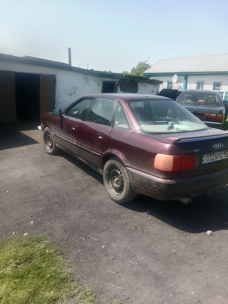 Продам Ауди 80 б4