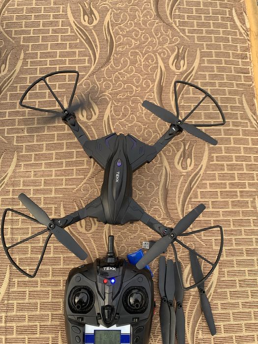 Drona Tekk Ghost, cu camera