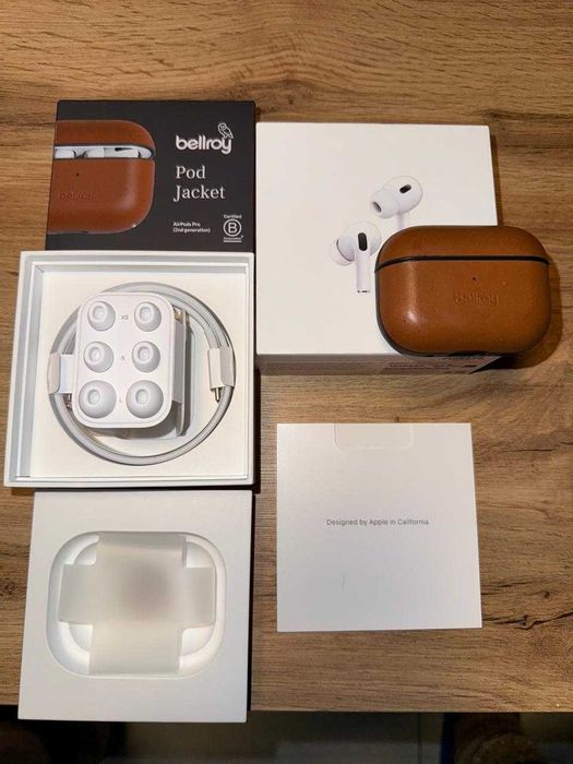 Vand Airpods Pro 2 Gen folosite + carcasa piele Bellroy