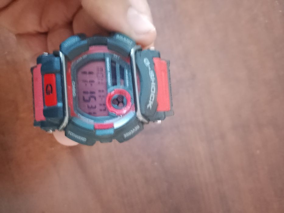 Продам часи Casio G-shock GD 400-4