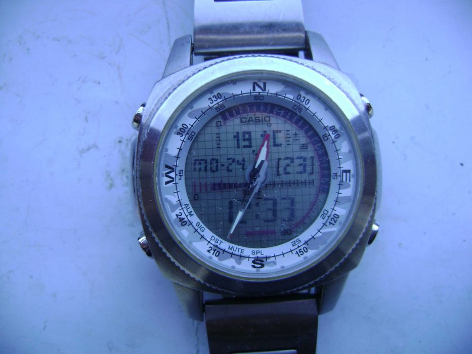 Продавам 5 броя кварцови часовника Casio,Breil,Swatch,Nuun