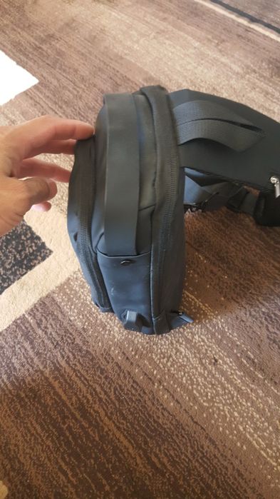 Sumka yonga taqiladigan. Xitoyniki