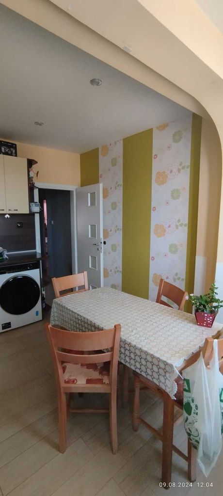 Продава се Тристаен апартамент в Перник, Мошино - 94 кв.м за 1140 €/кв.м - Снимка #2