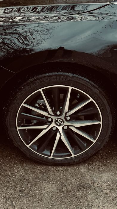 Продам диски на Camry 75