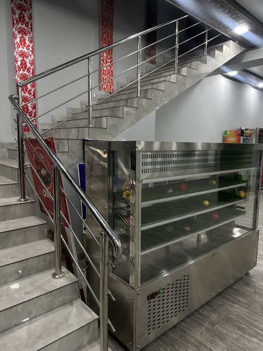 Витрина и холодельник сотилади срочро