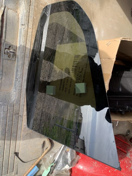 Luneta/Geam spate aripa Dacia Jogger an 2021/2022/2023/2024/2025