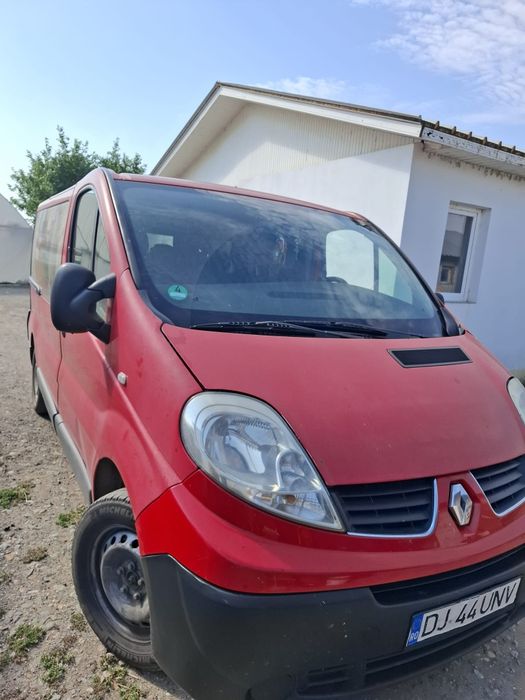 Renault Trafic 8+1
