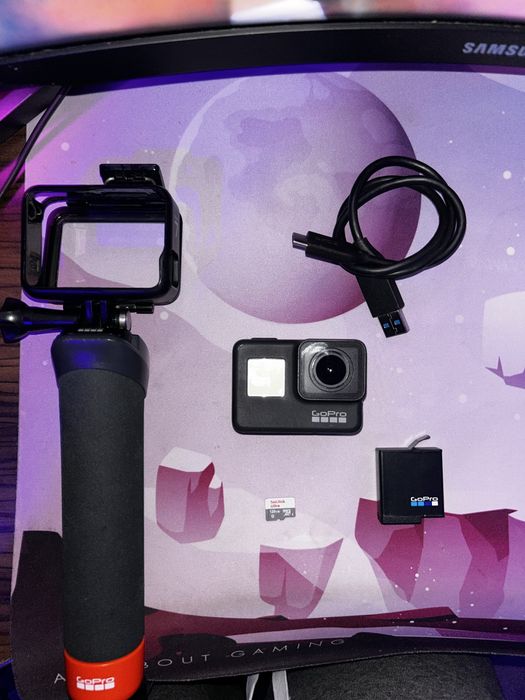 GoPro hero 7 black + accesorii camera de actiune