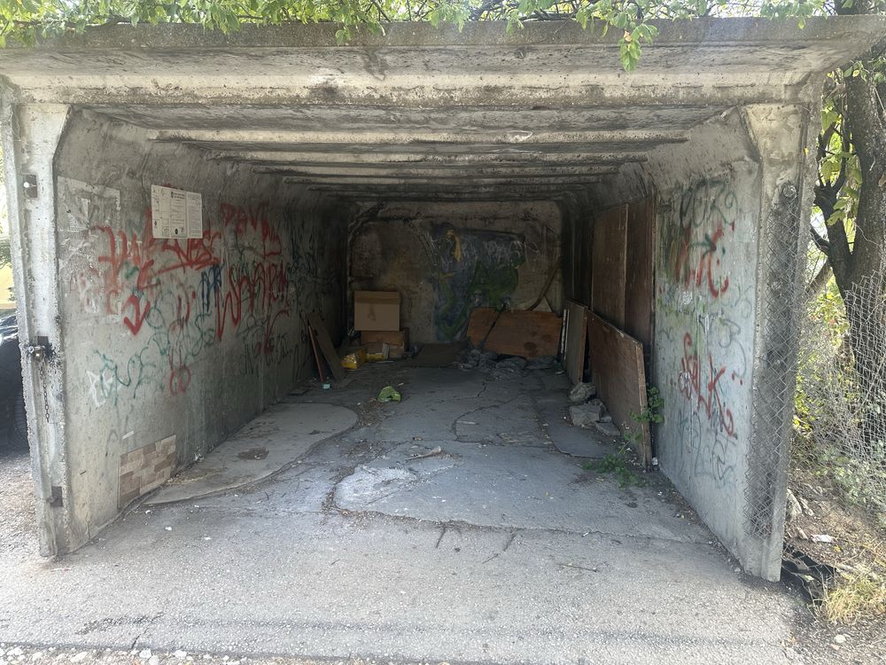 Бетонова гаражна клетка