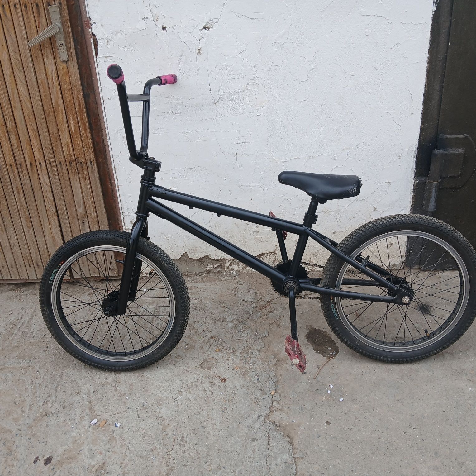 Продаю срочно велосипед BMX