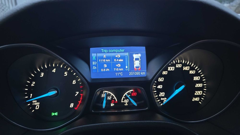 Vând Ford Focus,an 2013 ,motor 1.0 ecoboost ,benzina!