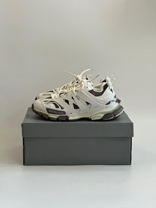 Balenciaga Track 45