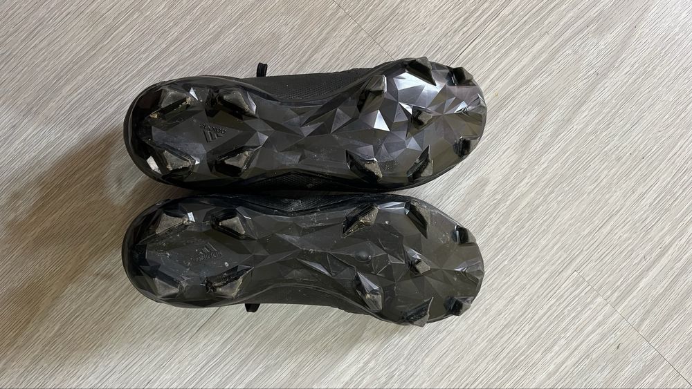 Бутонки 41,5 Adidas predator