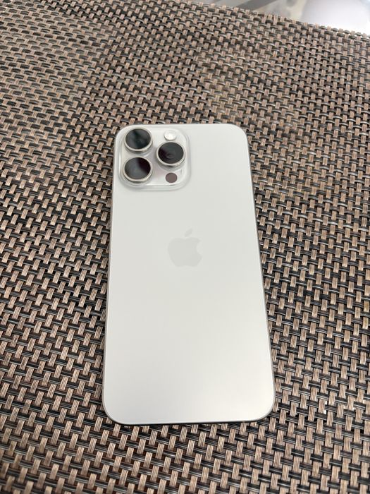 IPhone 15 pro max 256 GB