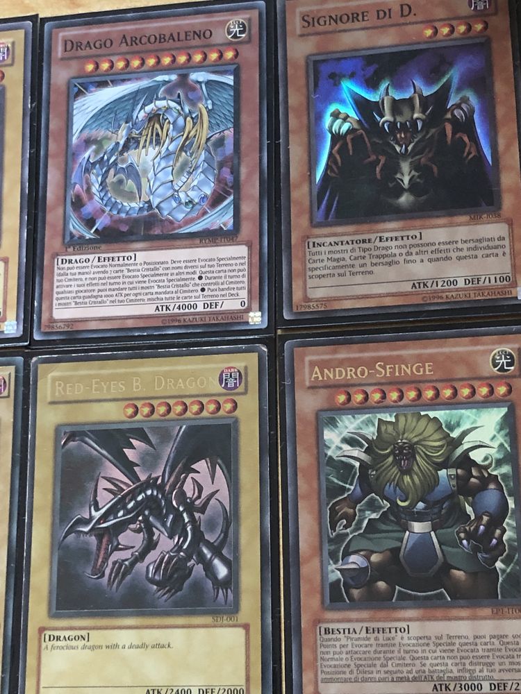 Yu-gi-oh-Cartonase rare începând de la 30 de lei