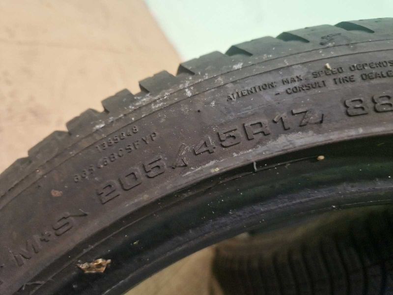 2 Goodyear 17 205/45/ 
всесезонни гуми 
DOT1621