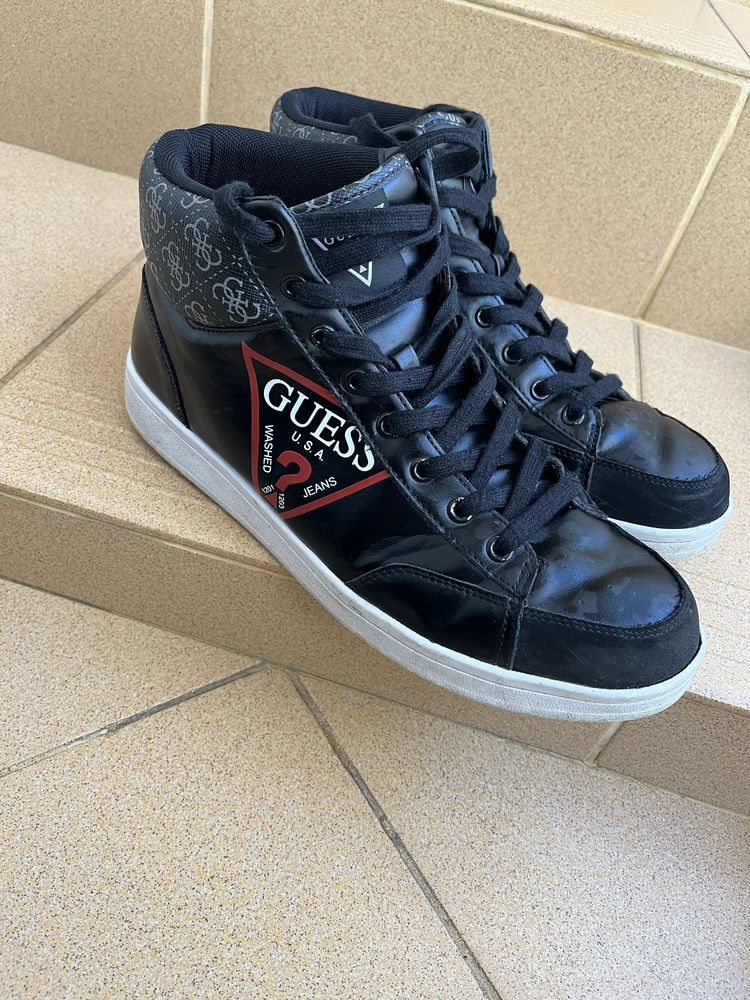 Оригинални мъжки кецове GUESS