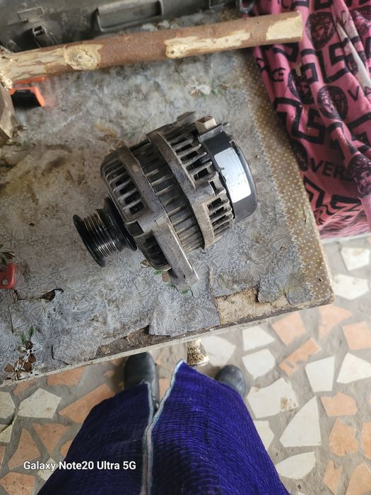 Nexia 2 generator sotiladi