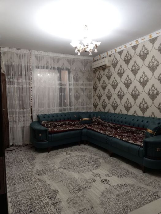 Продаю 1 ком квартира на 4 этаже 4 этажного дома. Авиосозлар 4.