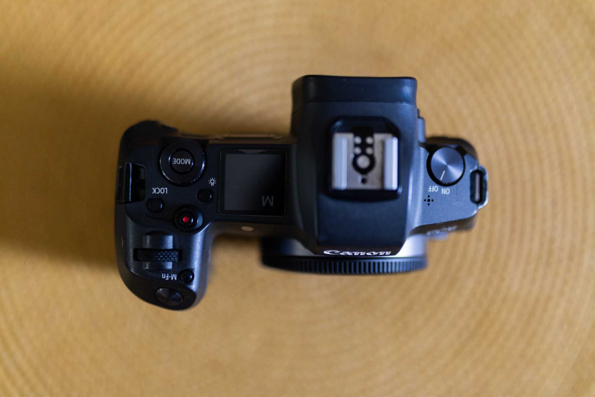 Фотоапарат Canon EOS R