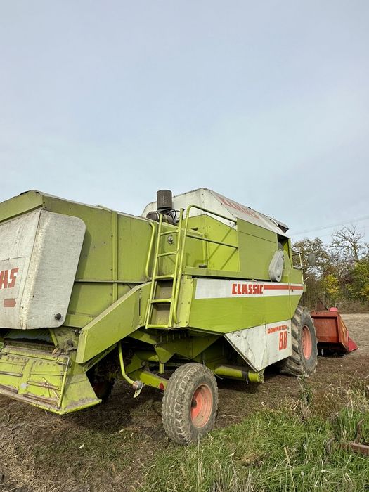 Claas dominator motor mercedes