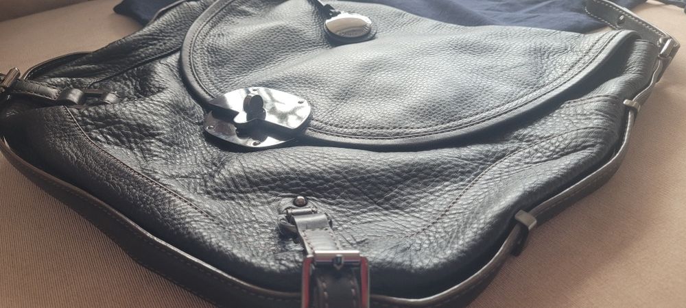 Чисто нова, естествена кожа, Tommy Hilfiger