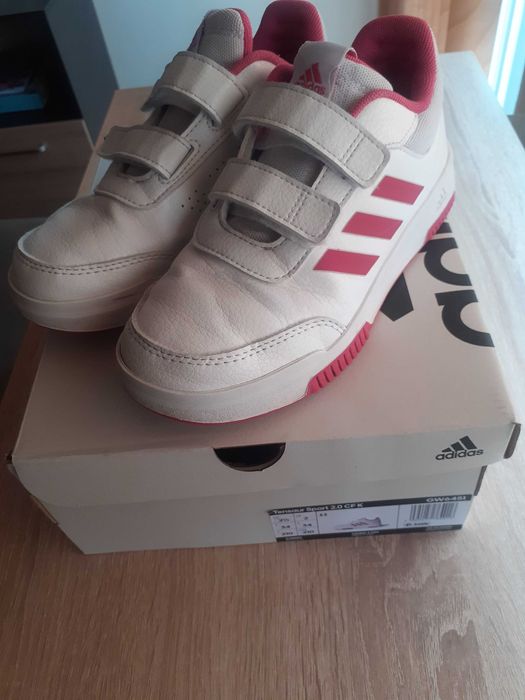 Маратонки ADIDAS номер 34