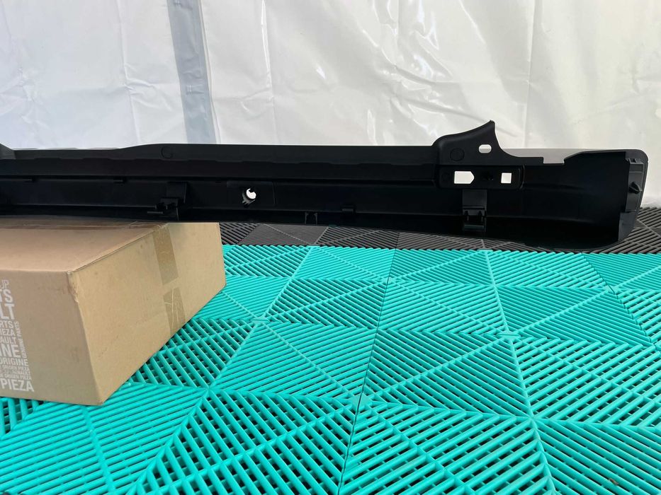 Bara spate Renault Trafic 3 2014+ Vivaro noua originala senzori