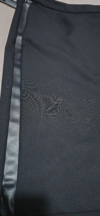 Fuste, de piele și material