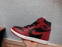 Nike Jordan 1 Varsity Red