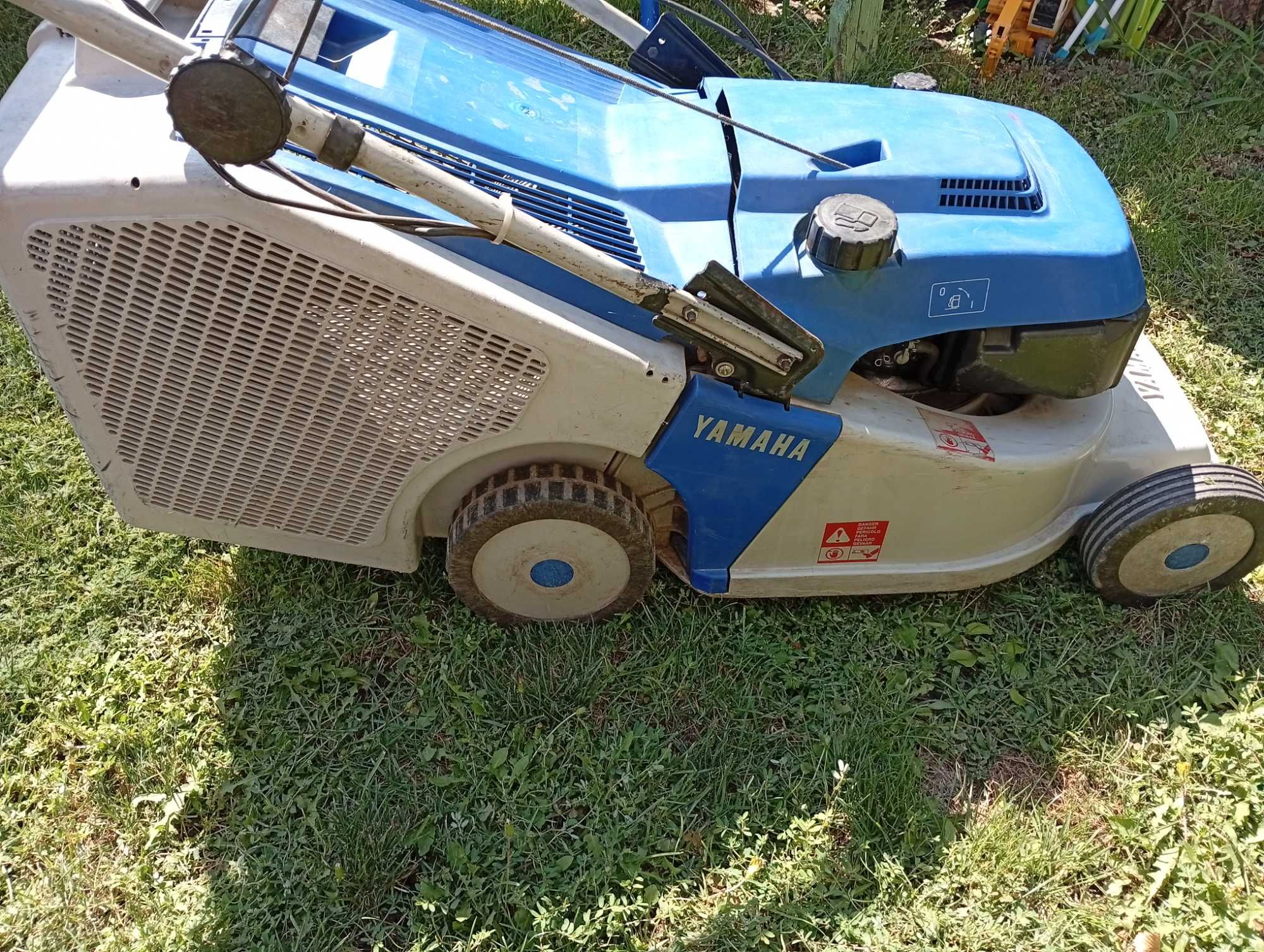 Самоходна косачка Yamaha