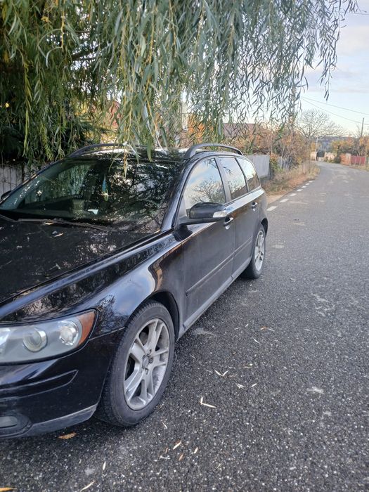 Vând volvo v50!!