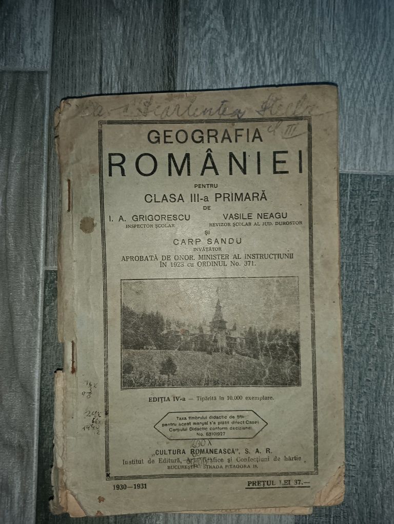 Vând cărți vechi ! Aștept oferta convenabila,rog seriozitate.