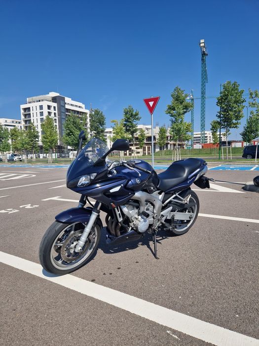 Vând motocicletă Yamaha FZ6S FAZER