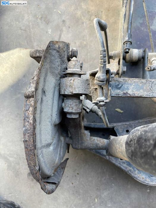 Fuzeta cu Rulment si Senzor Stanga Spate Volkswagen Golf Plus 2004 - 2013 [2740]