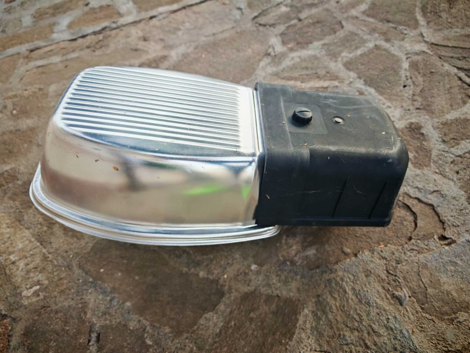 Улично осветително тяло