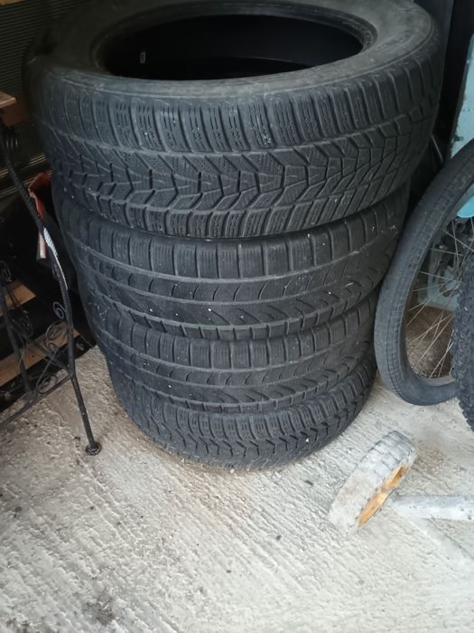 Vând roți de mașină 225/60/R17