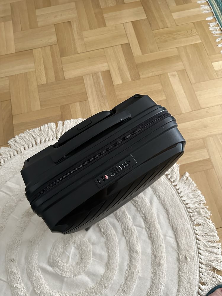 Куфар за ръчен багаж estil