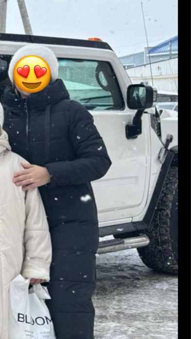 Продаю зимнюю тёплую чёрную куртку