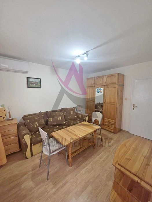 Дава се под наем Четиристаен апартамент в Варна, Колхозен пазар - 90 кв.м за 614 € - Снимка #2