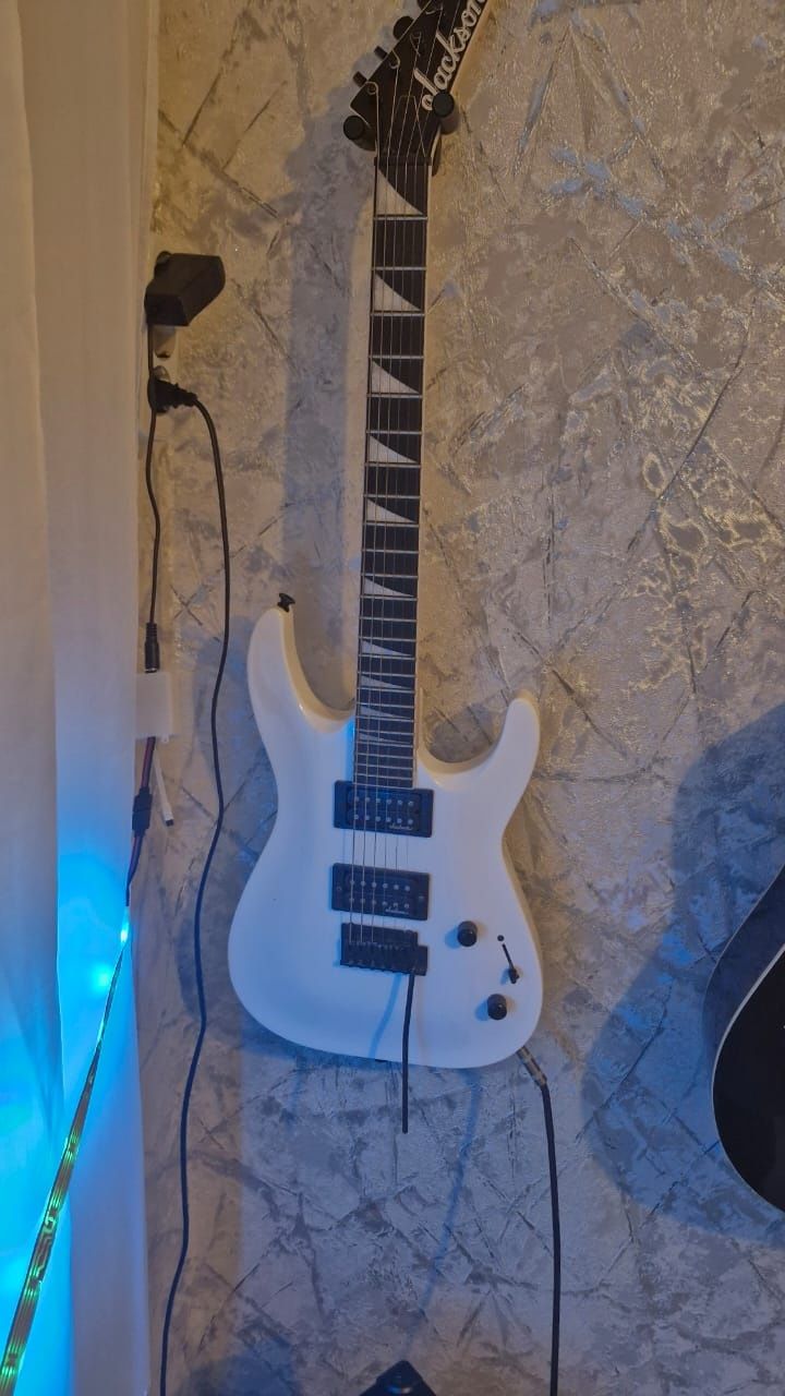 Электр-гитара .Jackson Dinky Arch Top  JK22 Amaranth Fingerboard Show