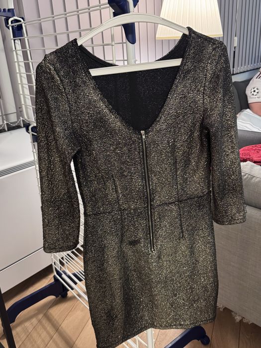 Златиста рокля размер С