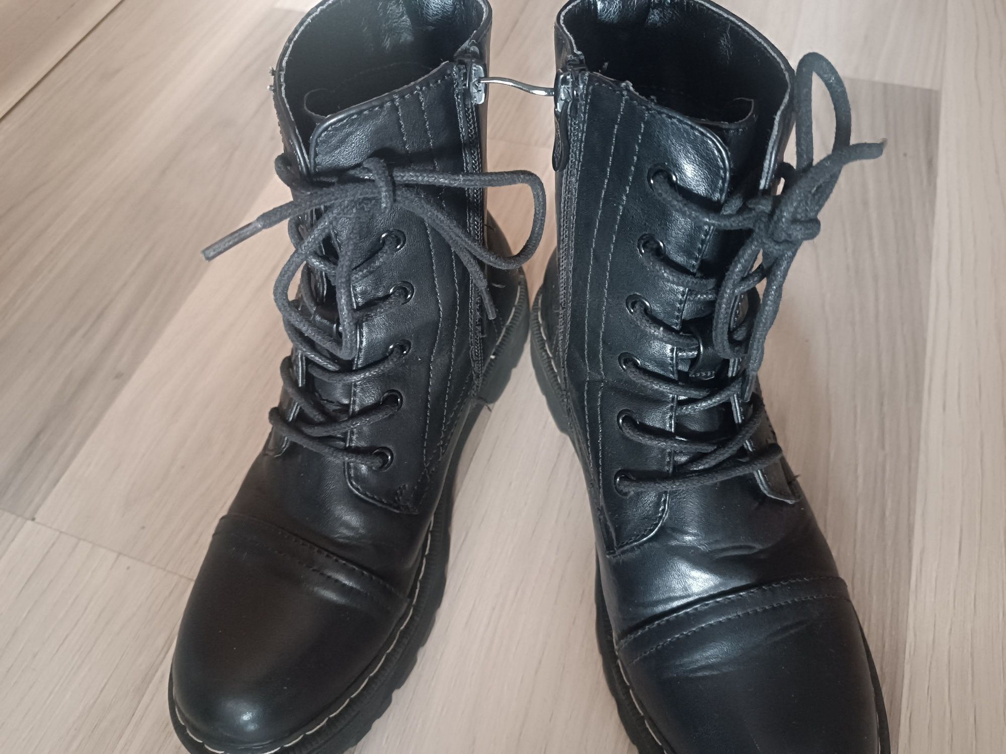 Боти за момиче с цип и връзки