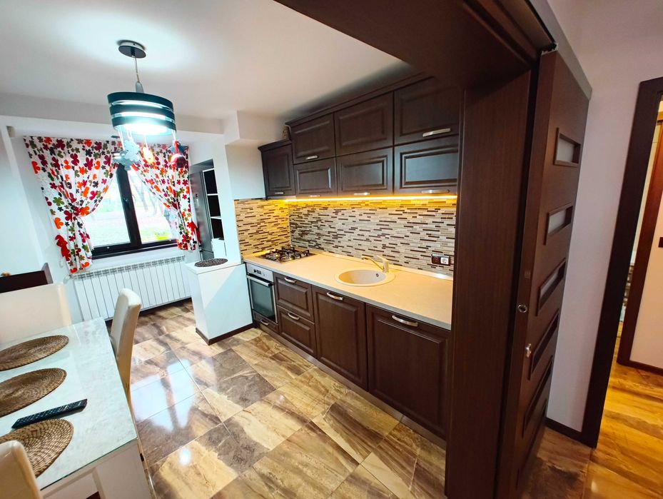 Apartament 3 camere mobilat si utilat de vanzare in zona Tiglina 2